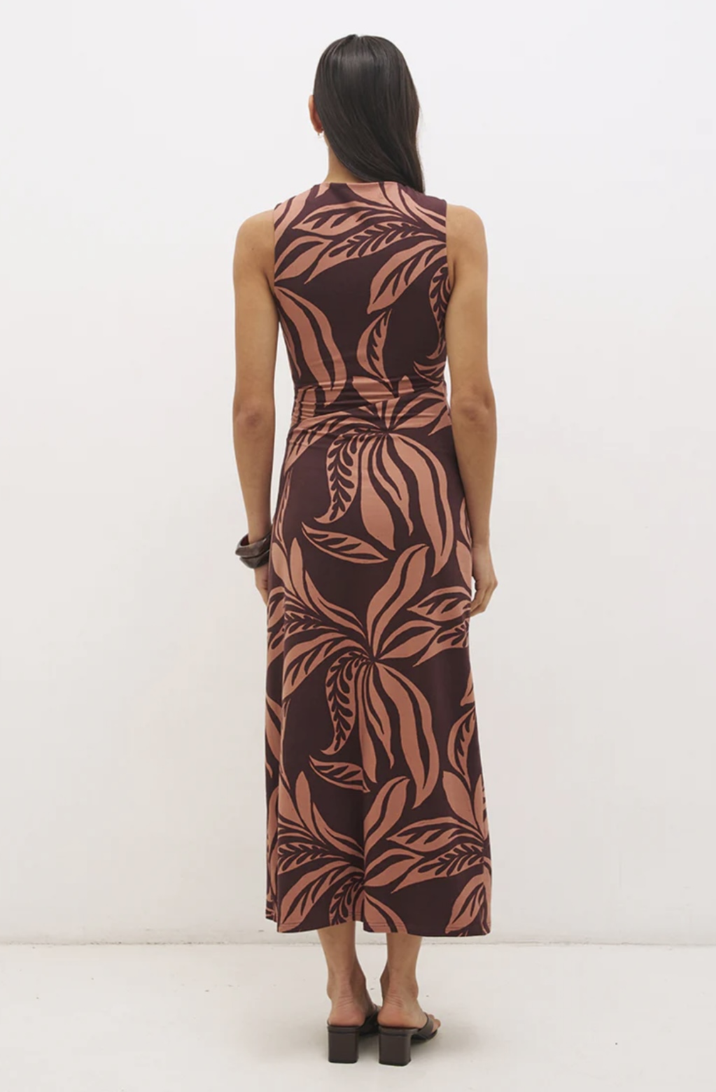 MONN RENN Farah Ruched Dress Flowy Leaf Print - Image 2