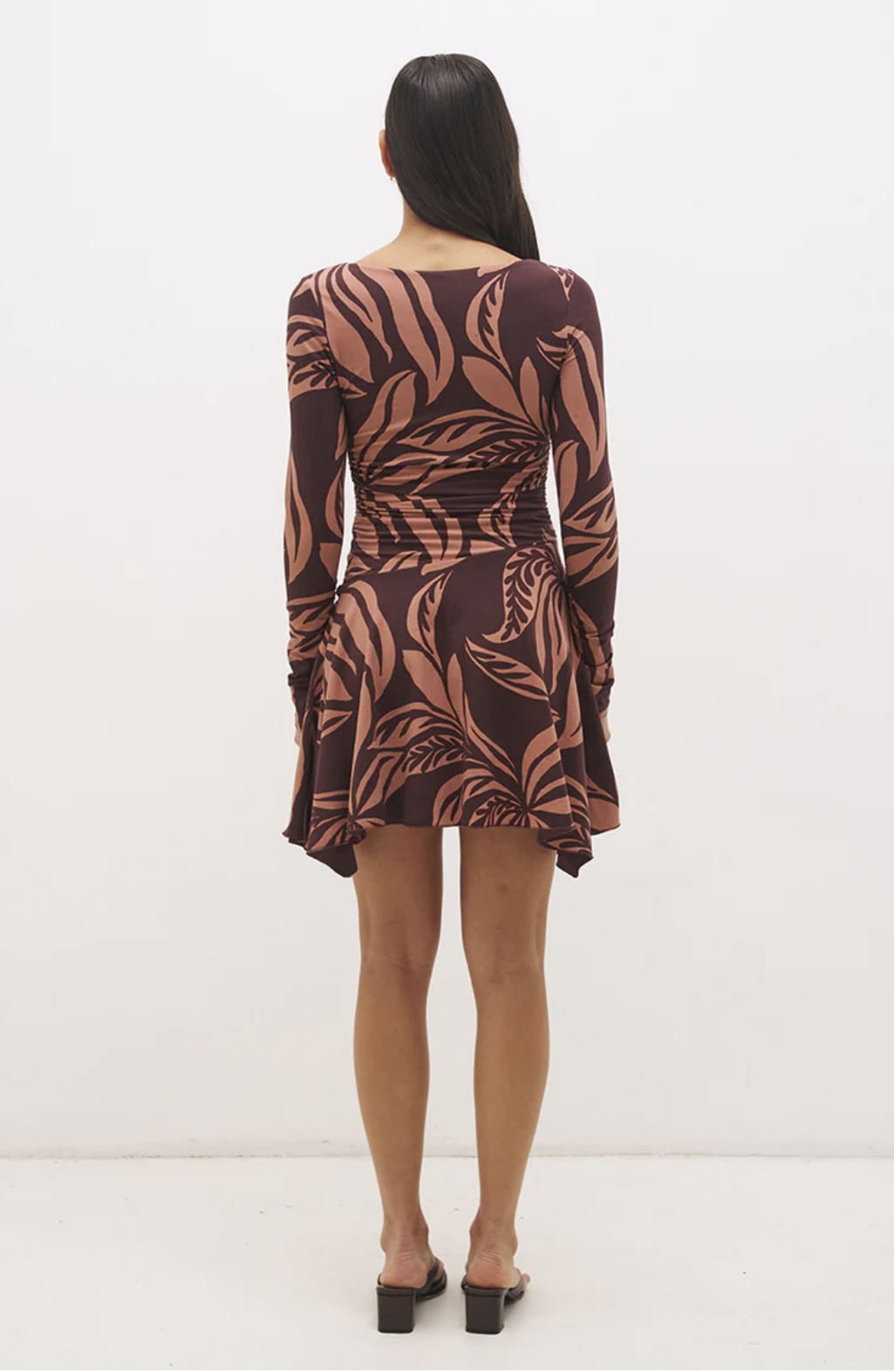 MON RENN Farah Mini Dress Flowy Leaf Print - Image 2